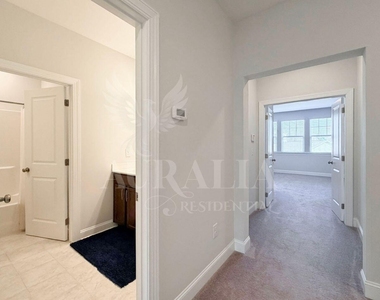 1306 Farm Pond Trail - Photo Thumbnail 19