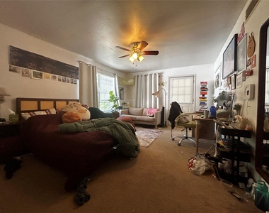 4511 Avenue B - Photo Thumbnail 6