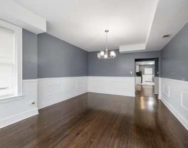 8222 S Maryland Avenue - Photo Thumbnail 6