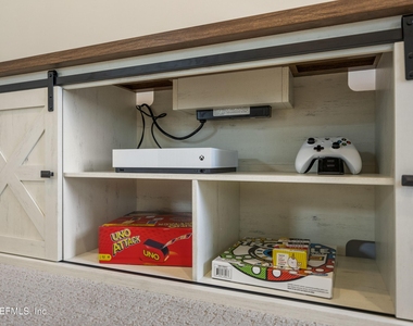 205 Seaside Vis Court - Photo Thumbnail 14