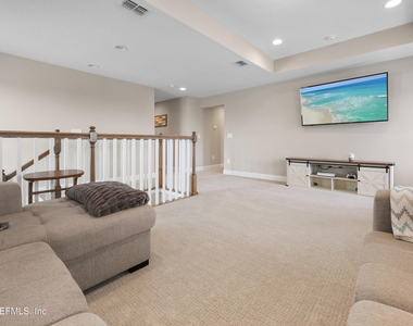 205 Seaside Vis Court - Photo Thumbnail 13