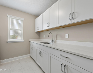 205 Seaside Vis Court - Photo Thumbnail 17