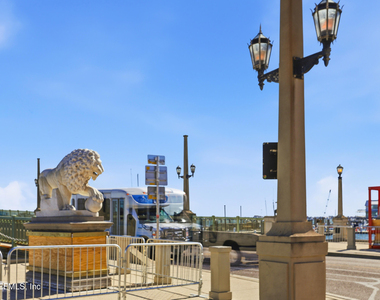 205 Seaside Vis Court - Photo Thumbnail 57