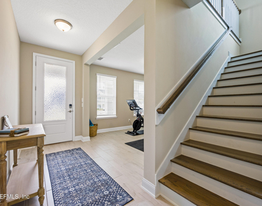 205 Seaside Vis Court - Photo Thumbnail 4
