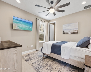 205 Seaside Vis Court - Photo Thumbnail 23