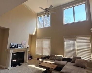2065 Manor View - Photo Thumbnail 4