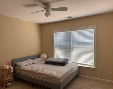 2065 Manor View - Photo Thumbnail 16