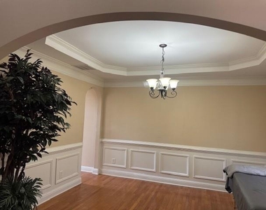 2065 Manor View - Photo Thumbnail 2