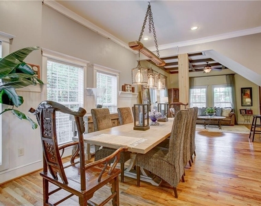 1449 Mcpherson Avenue Se - Photo Thumbnail 2