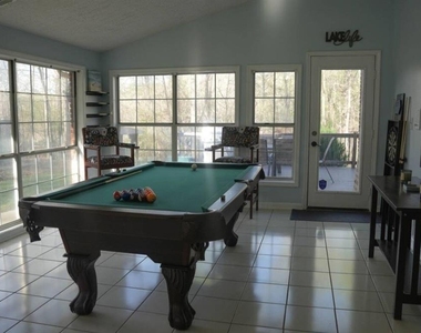 5043 Blackberry Lane - Photo Thumbnail 6