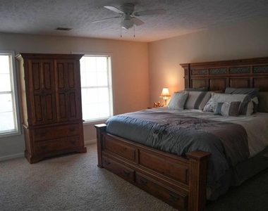5043 Blackberry Lane - Photo Thumbnail 12