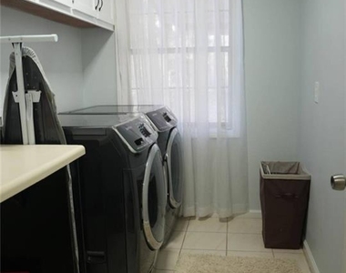 5043 Blackberry Lane - Photo Thumbnail 10