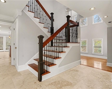 1917 N Decatur Road - Photo Thumbnail 3