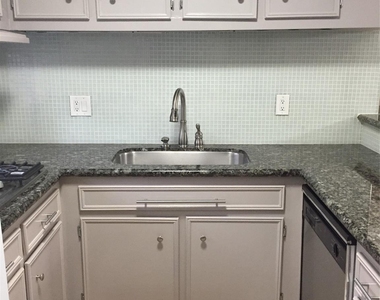8211 Katy Freeway - Photo Thumbnail 5