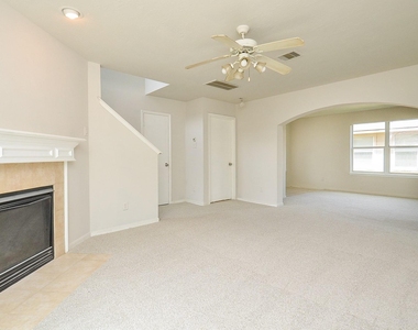 20726 Hardwick Oaks Drive - Photo Thumbnail 7
