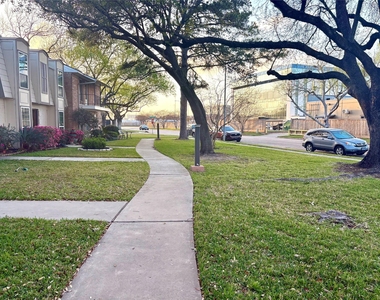 14213 Lost Meadow Lane - Photo Thumbnail 43