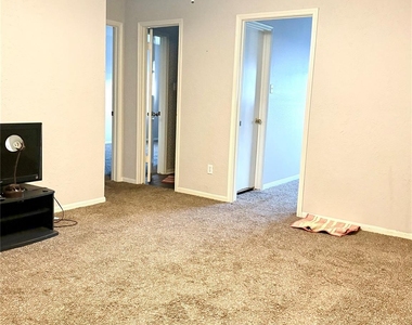 14213 Lost Meadow Lane - Photo Thumbnail 21