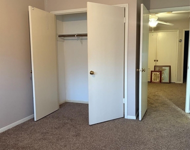 14213 Lost Meadow Lane - Photo Thumbnail 34