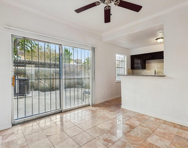 7700 Creekbend Drive - Photo Thumbnail 7