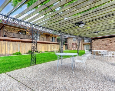 7600 Burgoyne Road - Photo Thumbnail 30