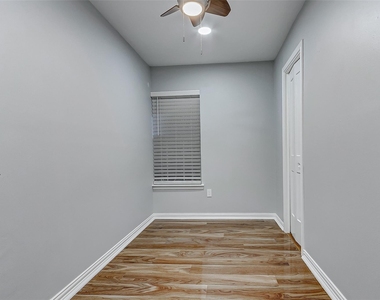 7600 Burgoyne Road - Photo Thumbnail 19