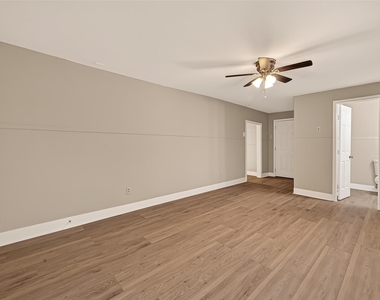 5833 Southlea Street - Photo Thumbnail 21