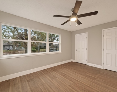 5833 Southlea Street - Photo Thumbnail 33