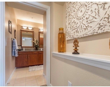 15727 Cutten Rd - Photo Thumbnail 7