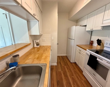 3300 Pebblebrook Drive - Photo Thumbnail 9
