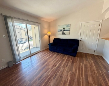 3300 Pebblebrook Drive - Photo Thumbnail 8