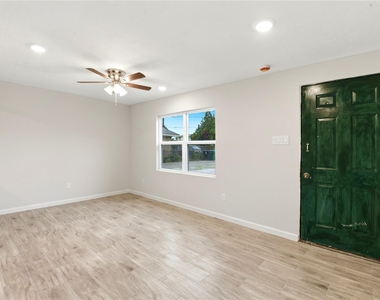 7010 Brownsville Street - Photo Thumbnail 4