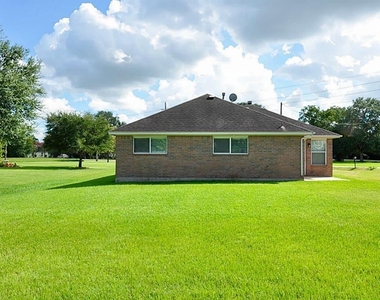 8715 Charity Street - Photo Thumbnail 15