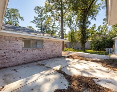 22019 Kenchester Drive - Photo Thumbnail 4