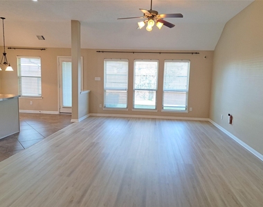 21910 Cascade Hollow Lane - Photo Thumbnail 8