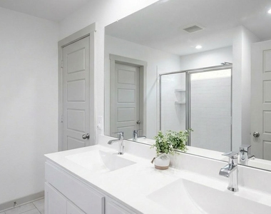 12918 Wempe Way - Photo Thumbnail 10