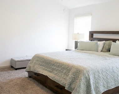 12918 Wempe Way - Photo Thumbnail 8