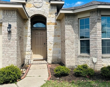 5202 Lilac Hollow Lane - Photo Thumbnail 1