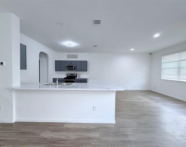 5715 Manning Creek Trail - Photo Thumbnail 4