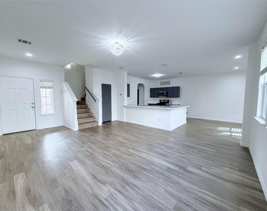 5715 Manning Creek Trail - Photo Thumbnail 3