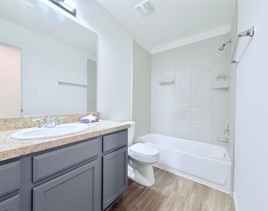 5715 Manning Creek Trail - Photo Thumbnail 12