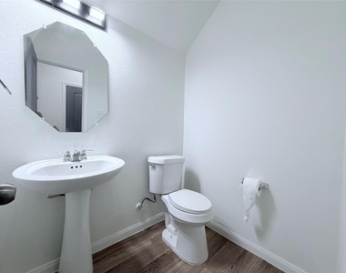 5715 Manning Creek Trail - Photo Thumbnail 8