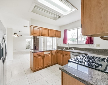 7063 River Garden Drive - Photo Thumbnail 12