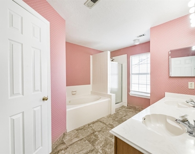 7063 River Garden Drive - Photo Thumbnail 22