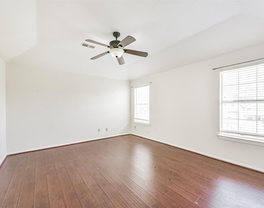 7063 River Garden Drive - Photo Thumbnail 20