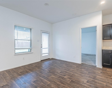 5110 Hedgerose Lane - Photo Thumbnail 7