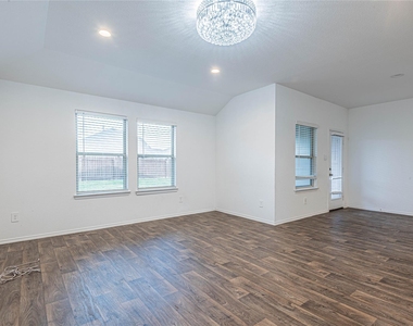 5110 Hedgerose Lane - Photo Thumbnail 5