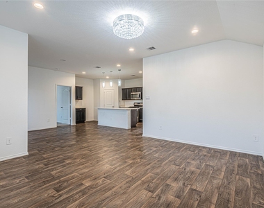5110 Hedgerose Lane - Photo Thumbnail 4