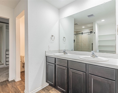 5110 Hedgerose Lane - Photo Thumbnail 20
