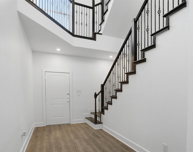 3411 Nance Street - Photo Thumbnail 4