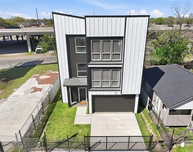 3411 Nance Street - Photo Thumbnail 2